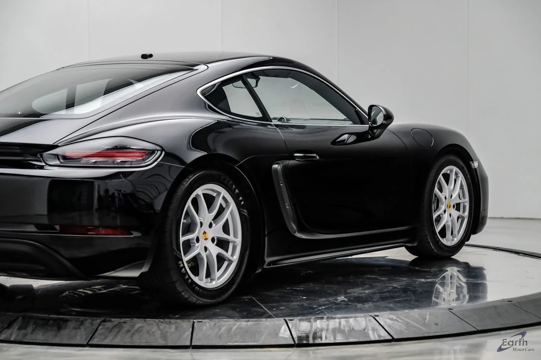 2024 Porsche 718 Cayman - Image 18 of 31