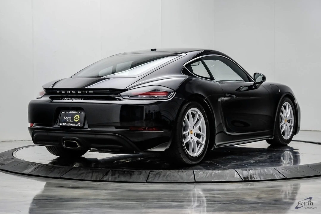 2024 Porsche 718 Cayman - Image 16 of 31