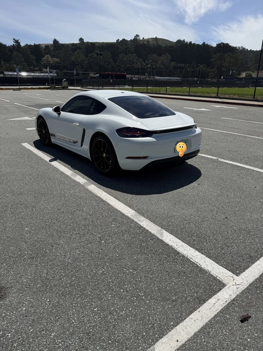 2024 Porsche 718 Cayman - Image 8 of 31