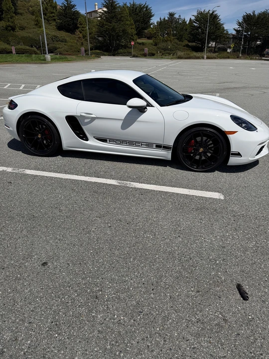 2024 Porsche 718 Cayman - Image 18 of 31