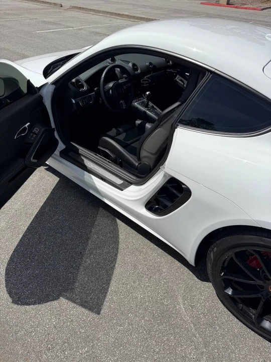 2024 Porsche 718 Cayman - Image 19 of 24