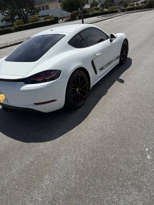 2024 Porsche 718 Cayman - Image 9 of 24