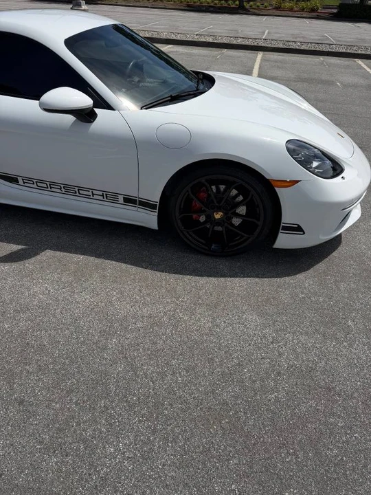 2024 Porsche 718 Cayman - Image 12 of 24