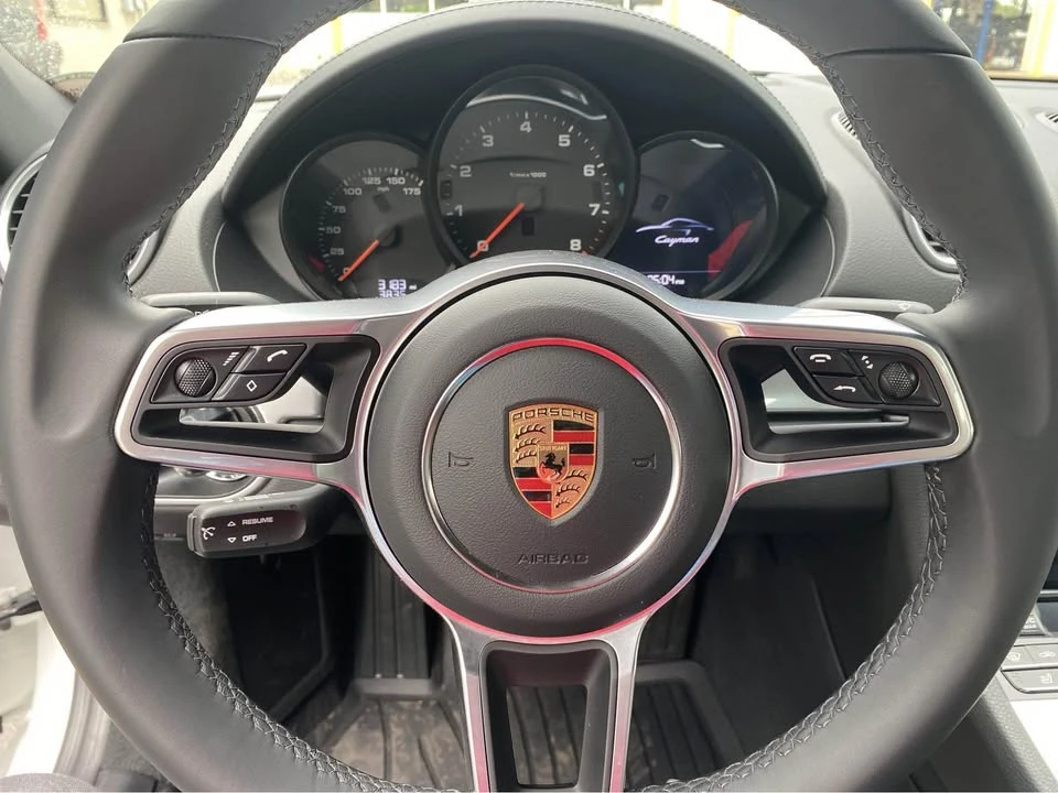 2024 Porsche 718 Cayman - Image 17 of 18