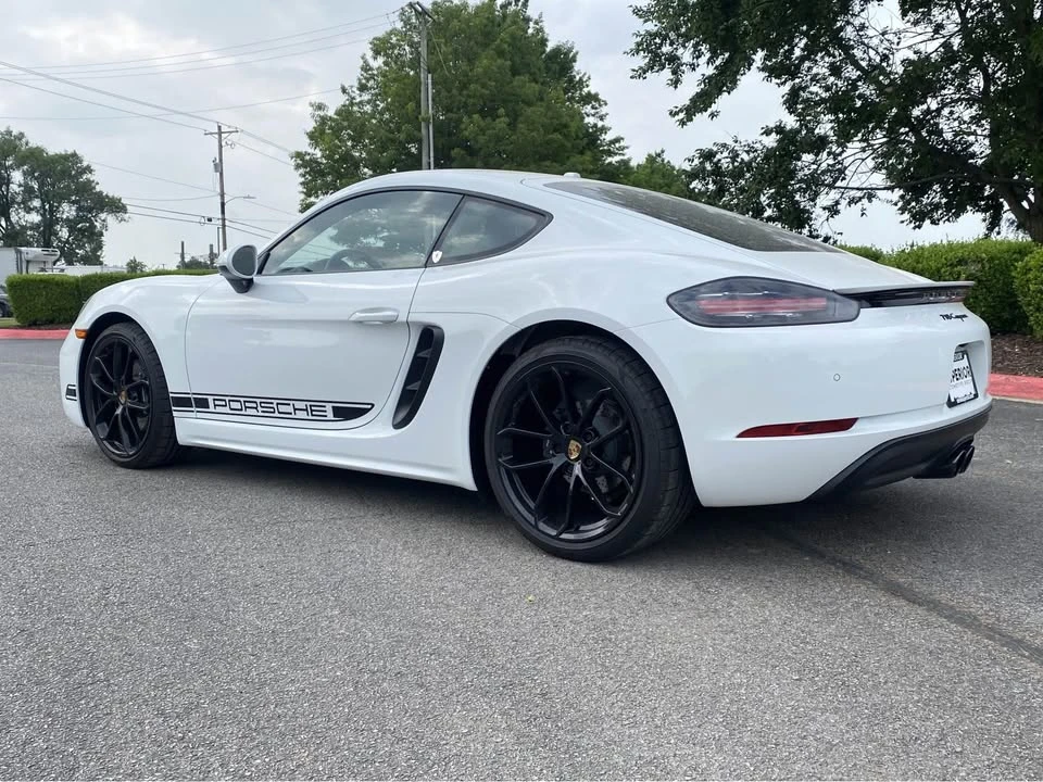2024 Porsche 718 Cayman - Image 2 of 18