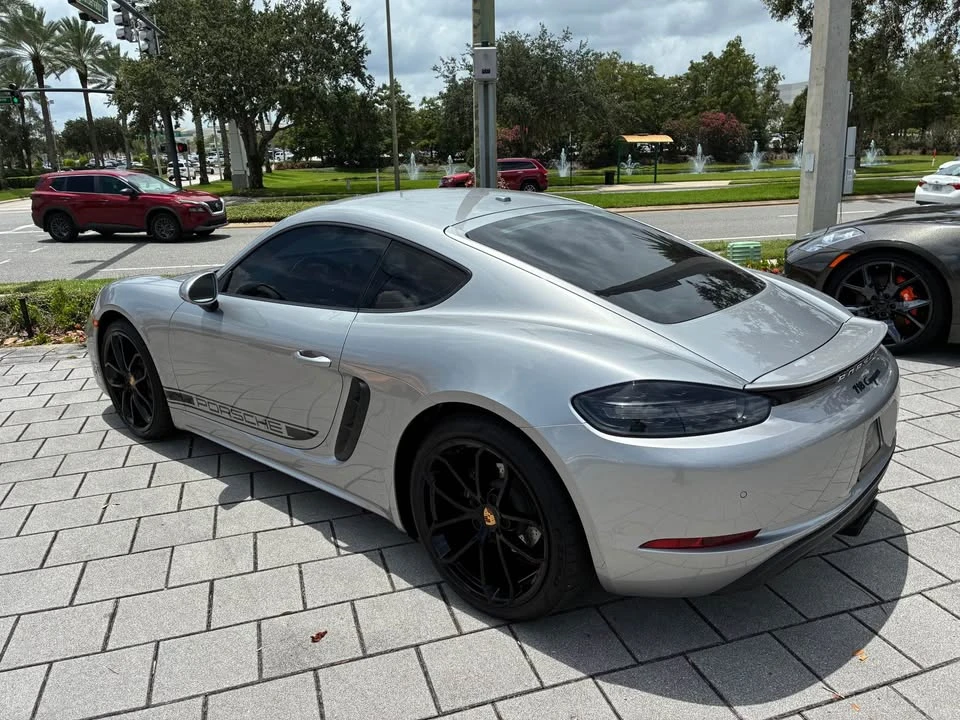2024 Porsche 718 Cayman - Image 6 of 9