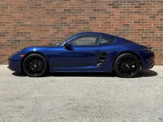 2024 Porsche 718 Cayman - Image 2 of 4