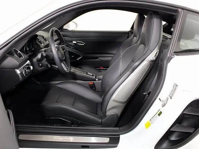 2024 Porsche 718 Cayman - Image 5 of 6