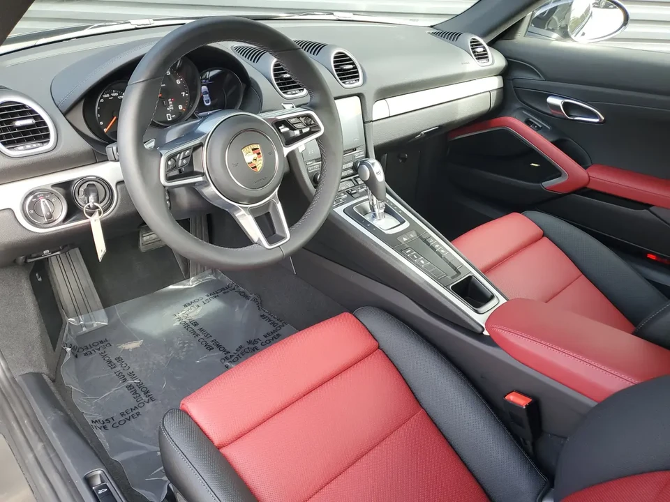 2024 Porsche 718 Cayman - Image 4 of 6