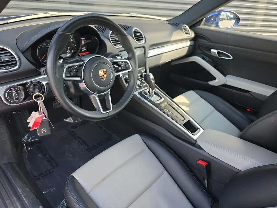 2024 Porsche 718 Cayman - Image 4 of 7