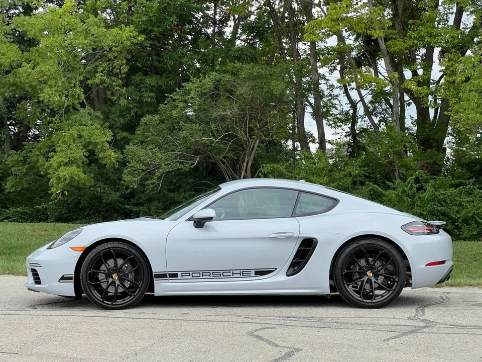 2024 Porsche 718 Cayman - Image 2 of 5