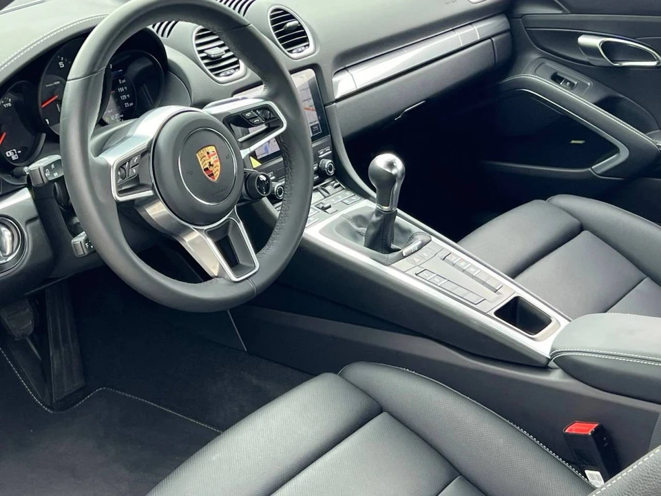 2024 Porsche 718 Cayman - Image 4 of 5
