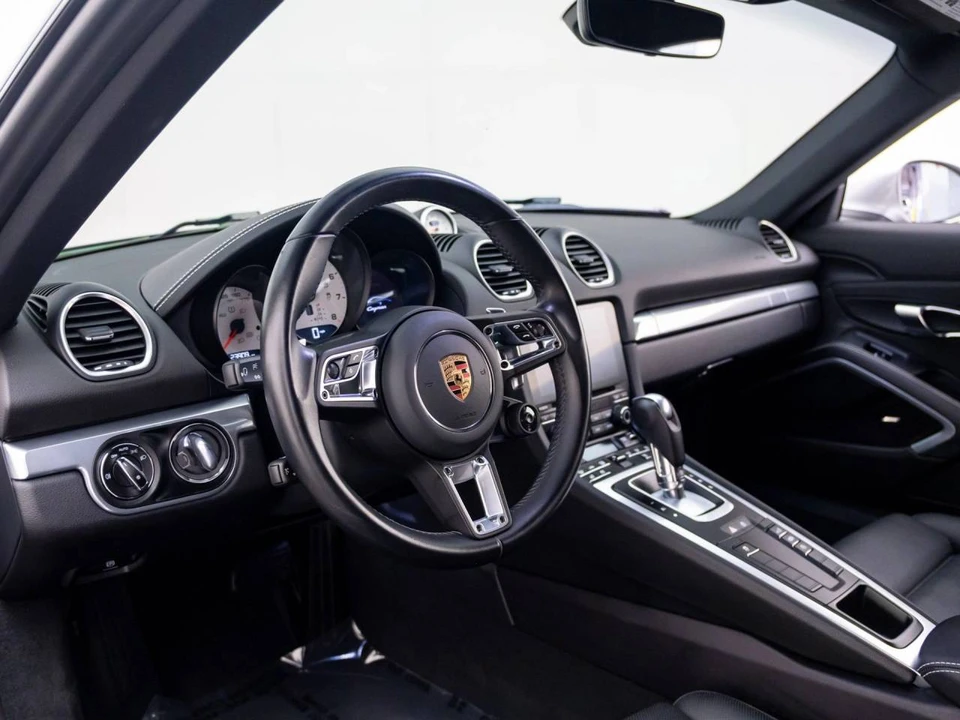2024 Porsche 718 Cayman - Image 4 of 5