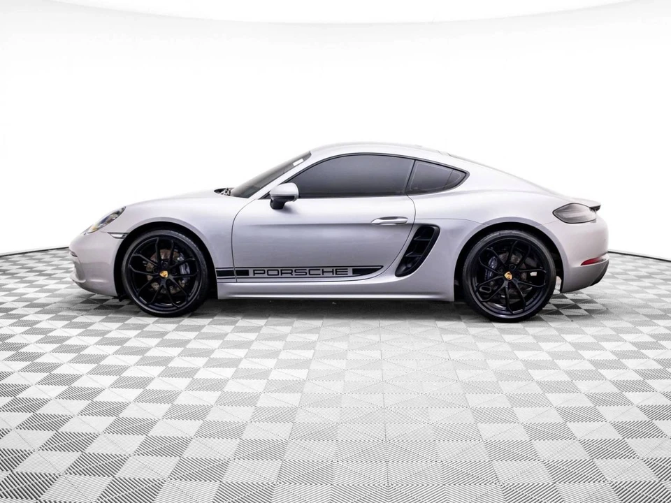 2024 Porsche 718 Cayman - Image 2 of 5