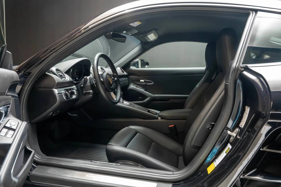 2024 Porsche 718 Cayman - Image 4 of 5