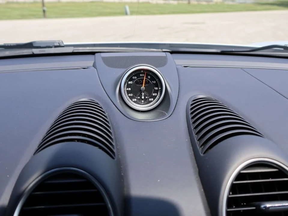 2024 Porsche 718 Cayman - Image 18 of 20