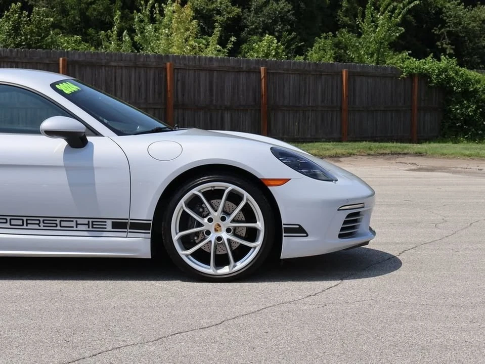 2024 Porsche 718 Cayman - Image 10 of 20