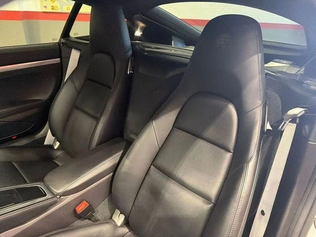 2024 Porsche 718 Cayman - Image 9 of 20