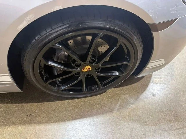 2024 Porsche 718 Cayman - Image 19 of 20