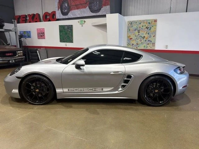 2024 Porsche 718 Cayman - Image 18 of 20