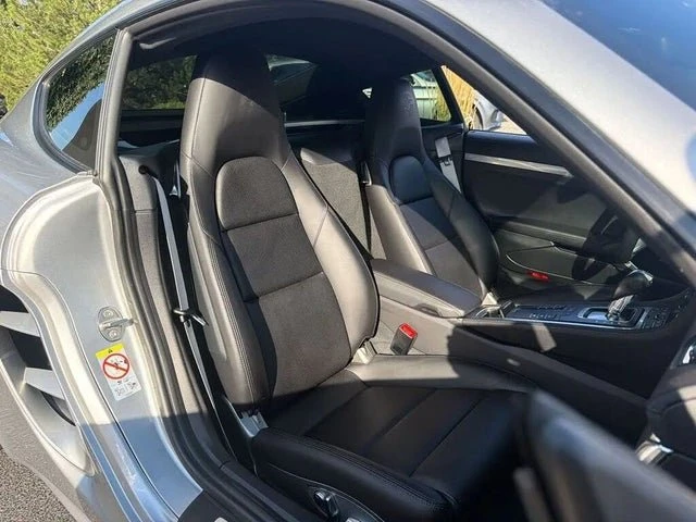 2024 Porsche 718 Cayman - Image 15 of 20