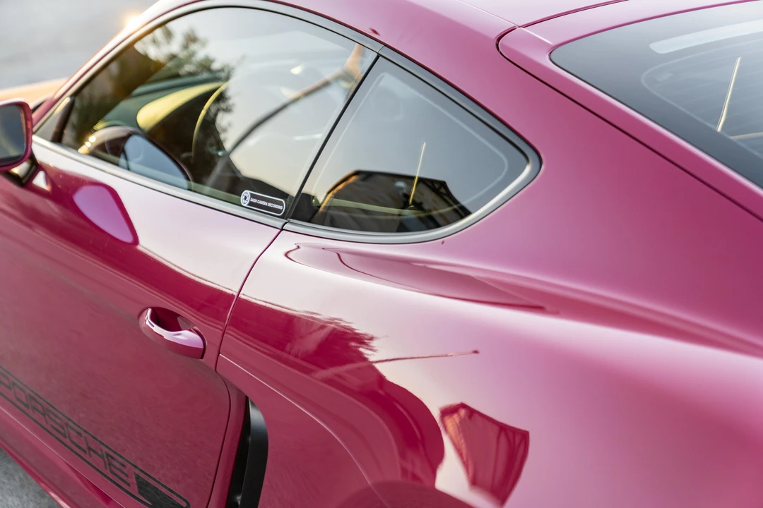 2024 Porsche 718 Cayman - Image 17 of 31