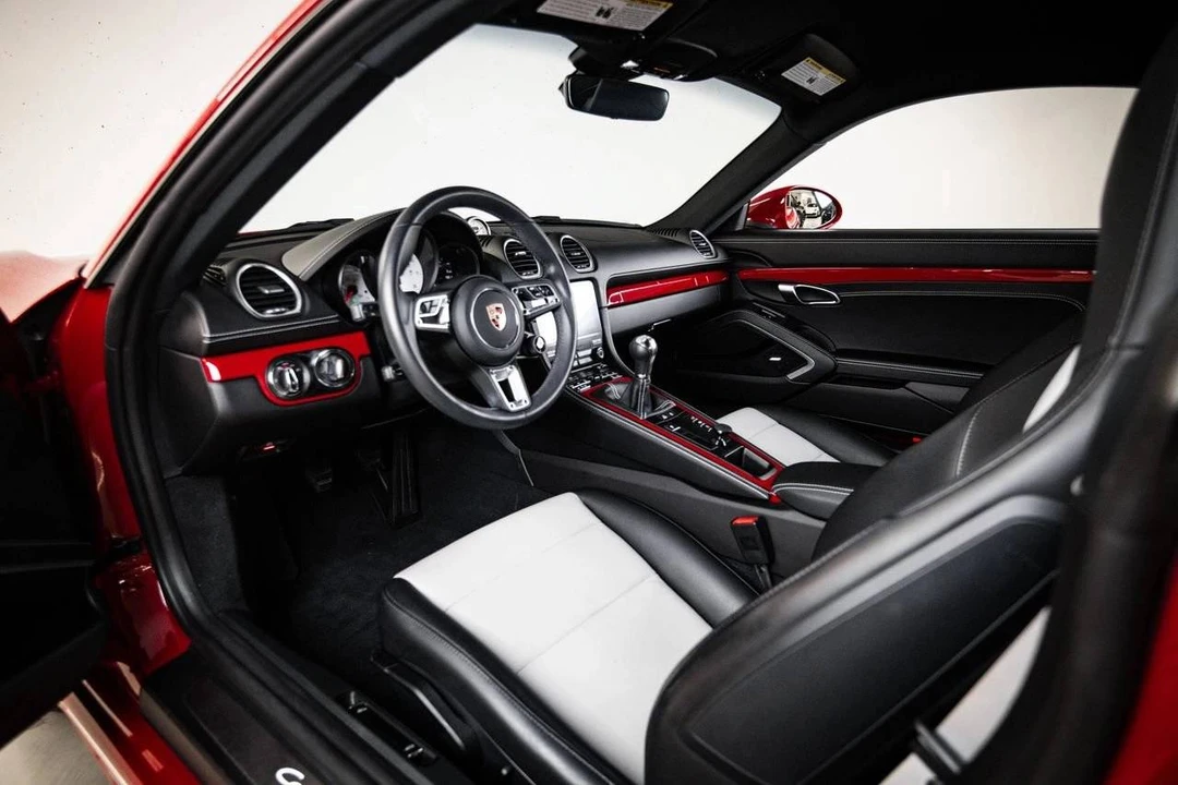 2024 Porsche 718 Cayman - Image 4 of 4