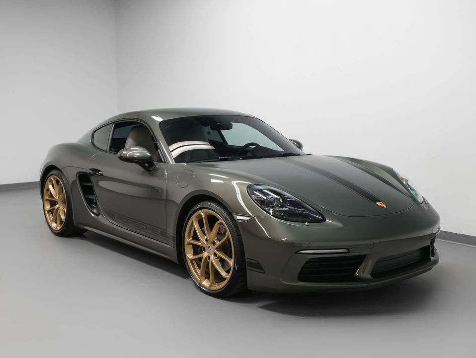 2024 Porsche 718 Cayman - Image 10 of 31