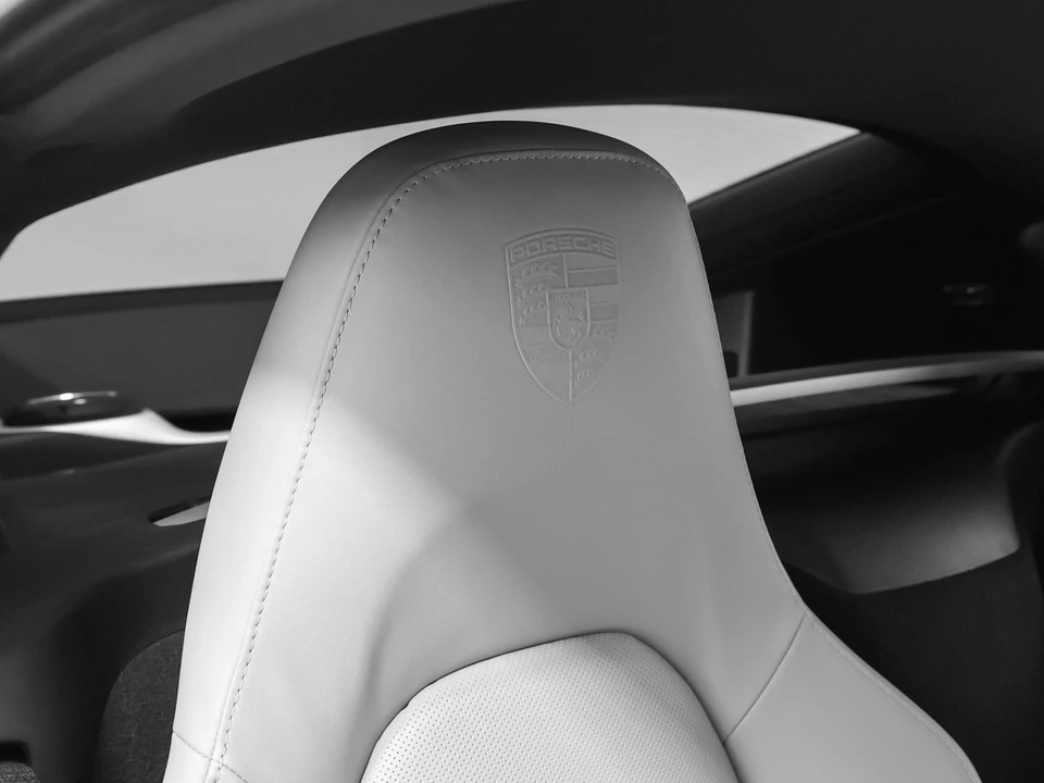 2024 Porsche 718 Cayman - Image 26 of 31