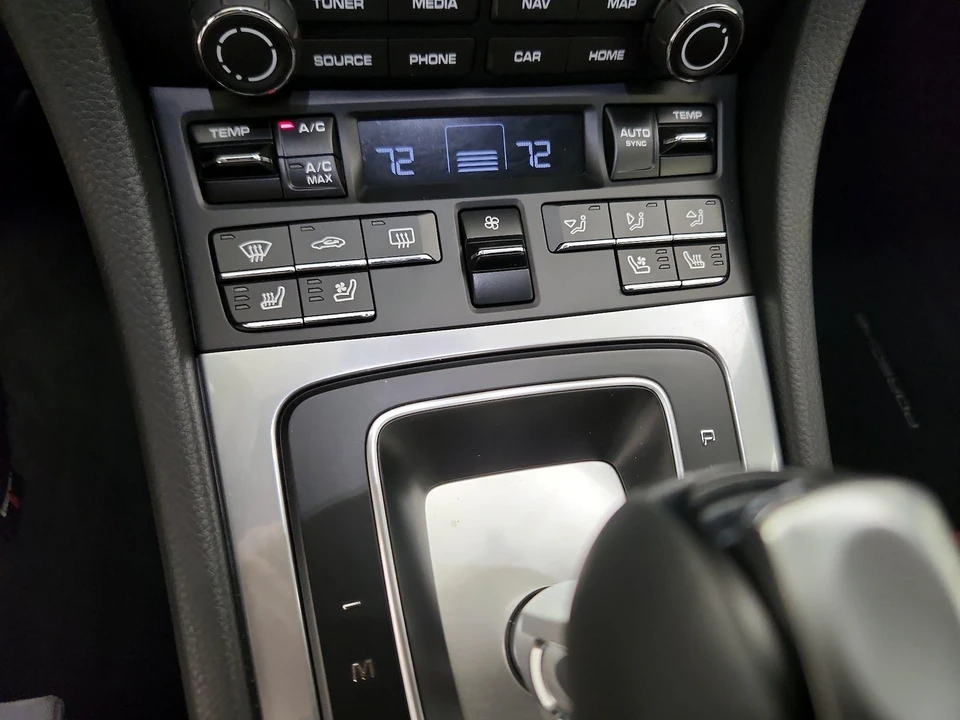 2024 Porsche 718 Cayman - Image 18 of 25