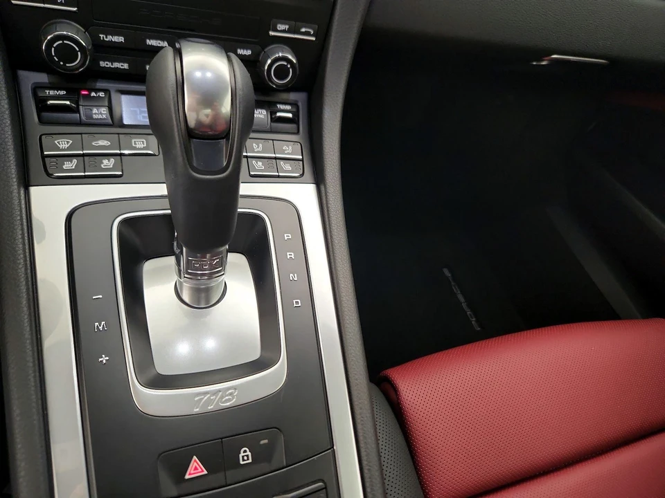2024 Porsche 718 Cayman - Image 20 of 25