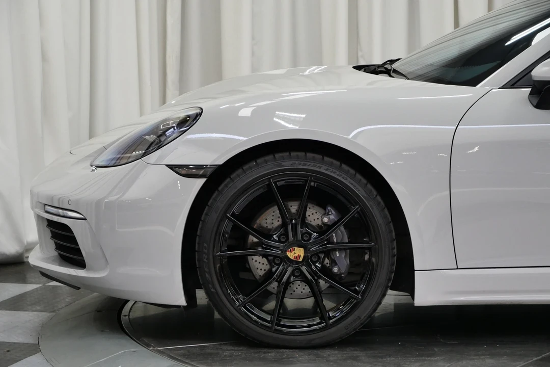 2024 Porsche 718 Cayman - Image 9 of 21