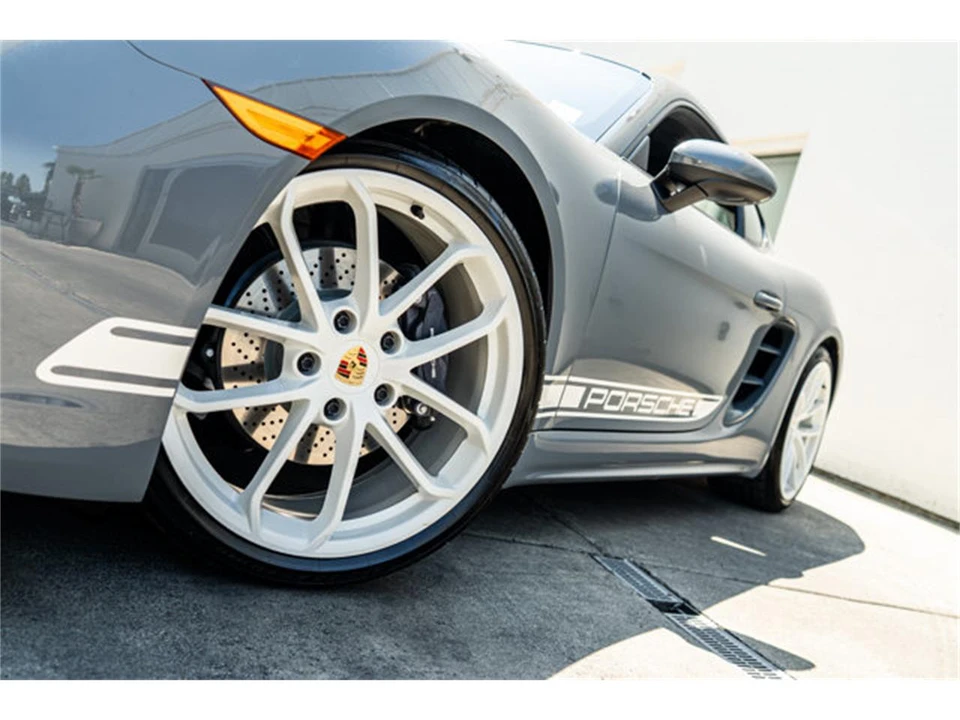 2024 Porsche 718 Cayman - Image 4 of 12