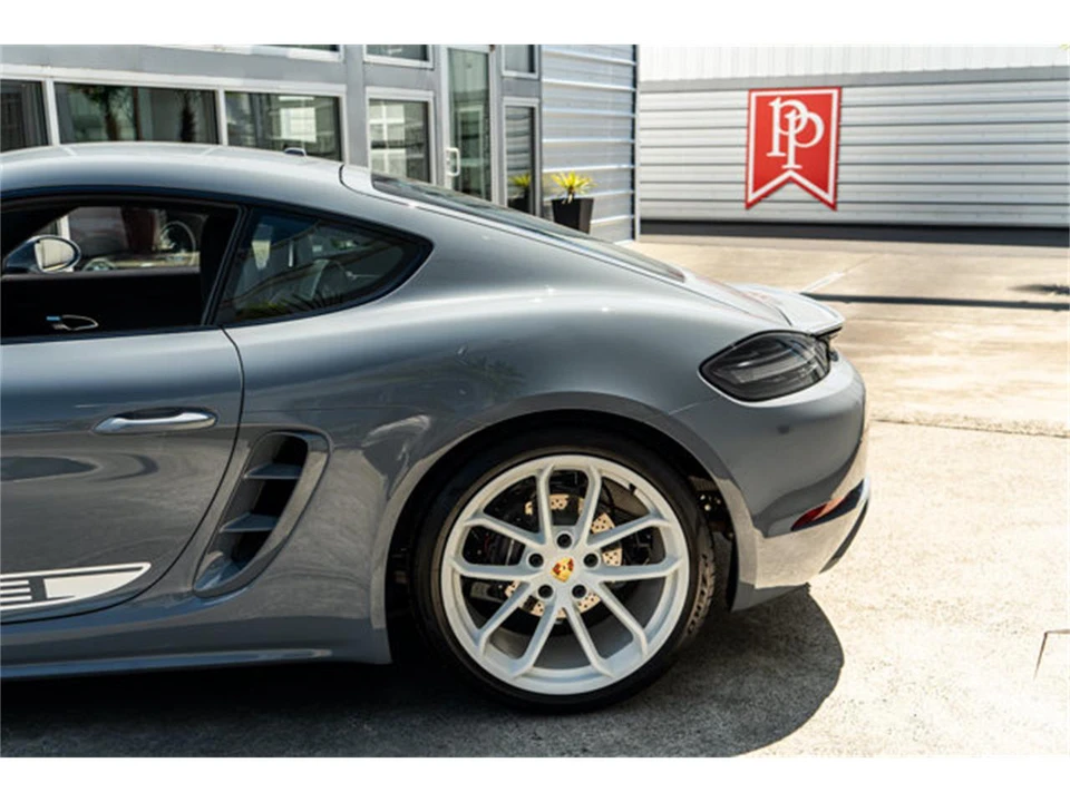 2024 Porsche 718 Cayman - Image 5 of 12