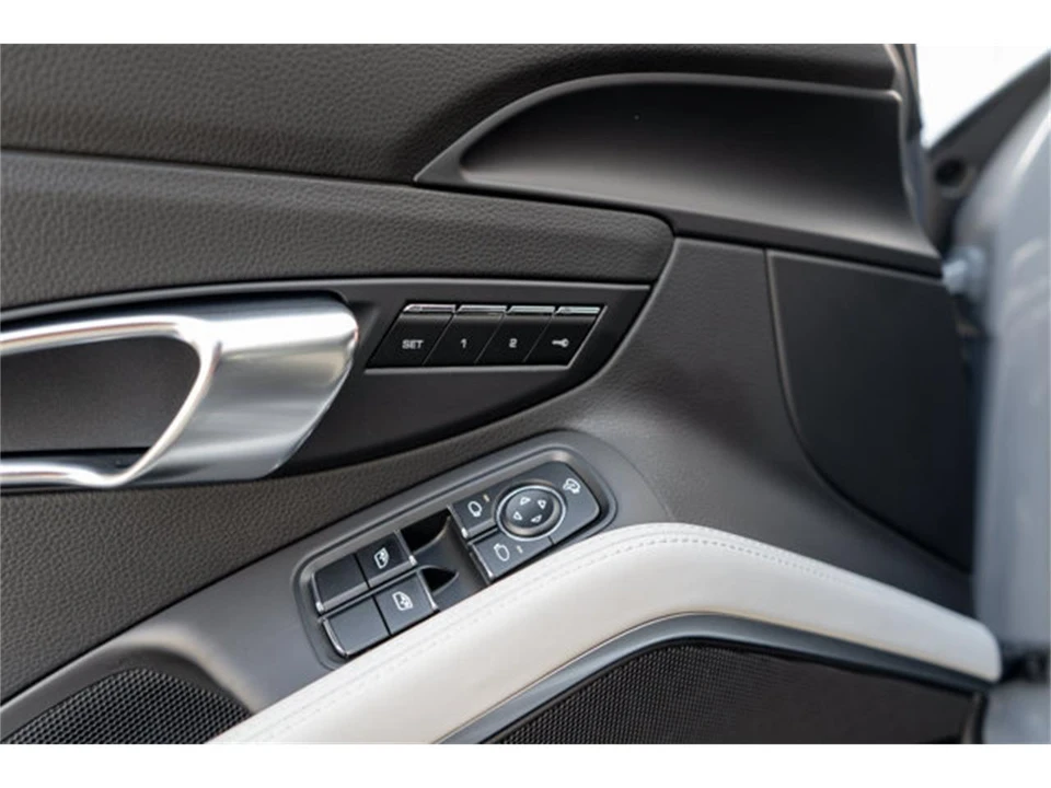 2024 Porsche 718 Cayman - Image 11 of 12