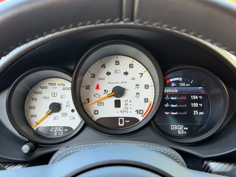 2024 Porsche - Image 22 of 31