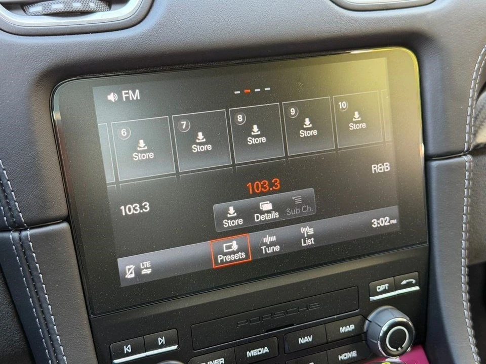 2024 Porsche - Image 26 of 31