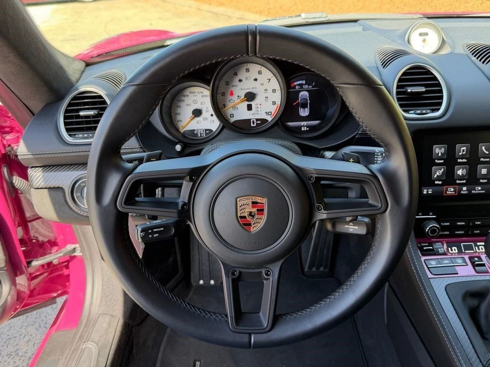 2024 Porsche - Image 20 of 31
