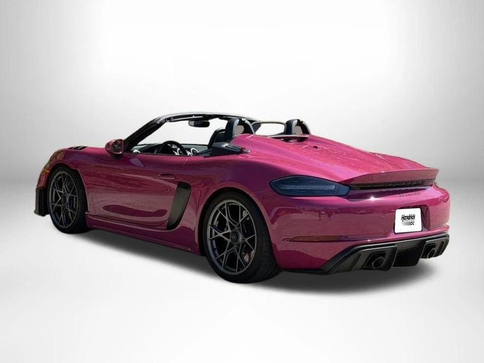 2024 Porsche - Image 8 of 31