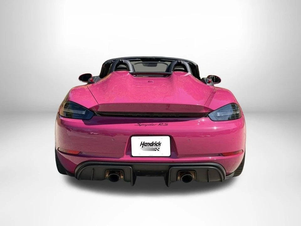 2024 Porsche - Image 7 of 31