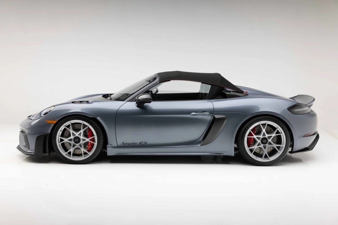2024 Porsche 718 Boxster Spyder RS - Image 29 of 31