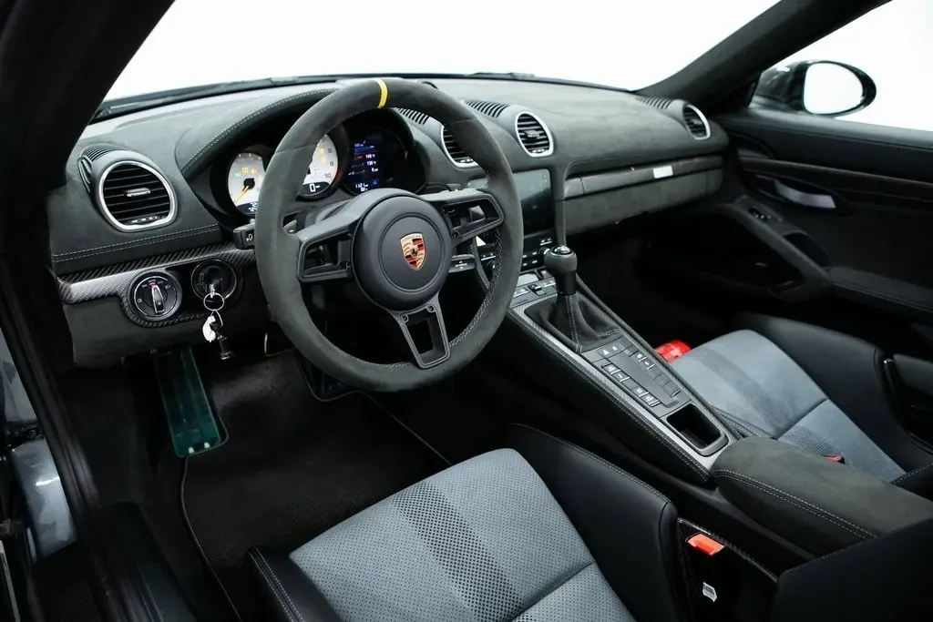 2024 Porsche 718 Boxster Spyder RS - Image 4 of 7