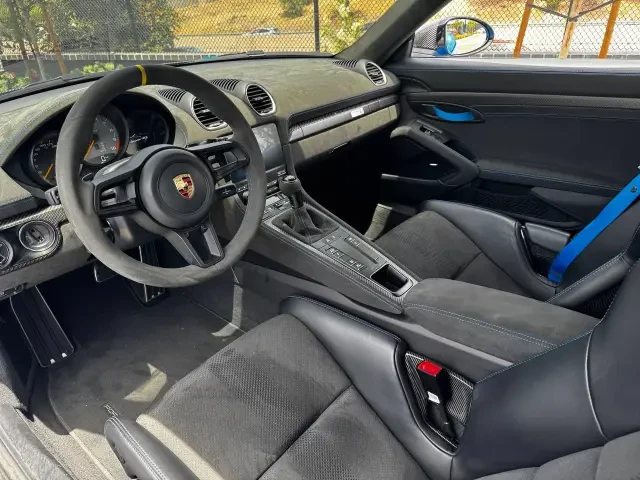 2024 Porsche - Image 22 of 31