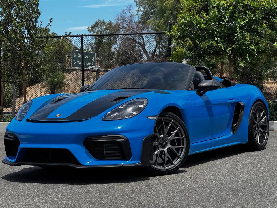 2024 Porsche - Image 3 of 31