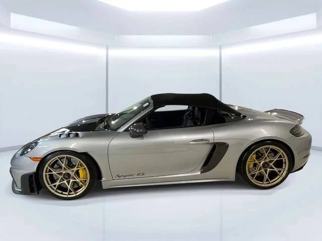 2024 Porsche - Image 2 of 5