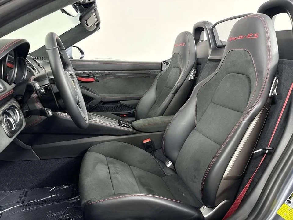 2024 Porsche - Image 5 of 5