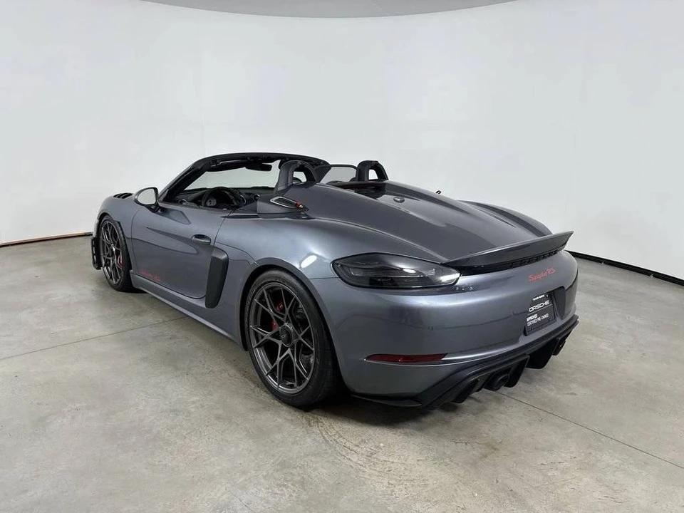 2024 Porsche - Image 3 of 5