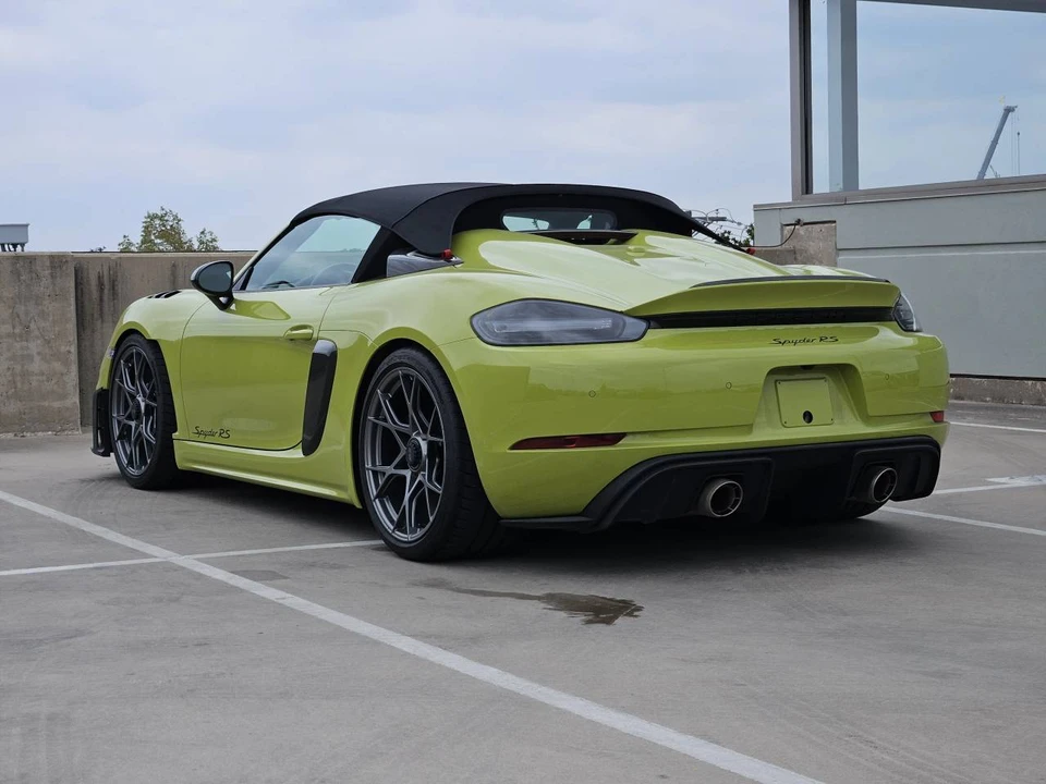 2024 Porsche - Image 3 of 5