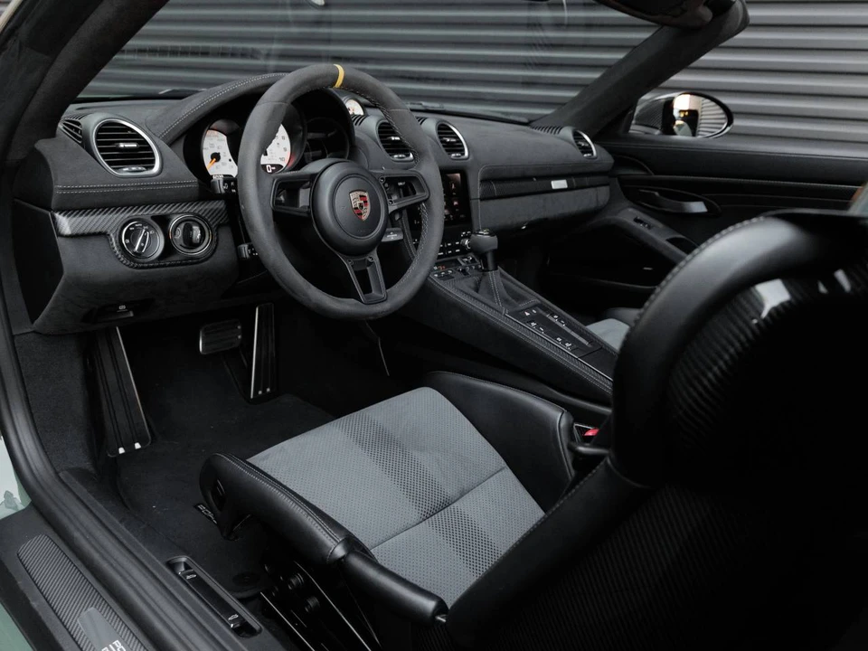 2024 Porsche 718 Boxster Spyder RS - Image 4 of 4