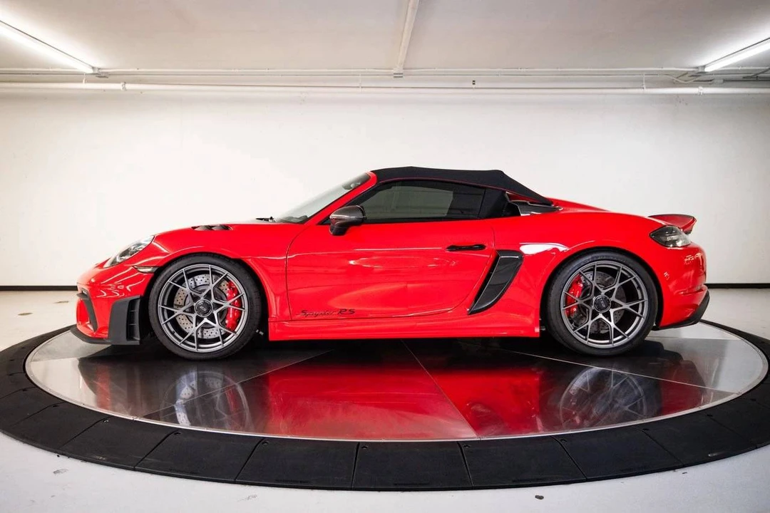2024 Porsche 718 Boxster Spyder RS - Image 2 of 4